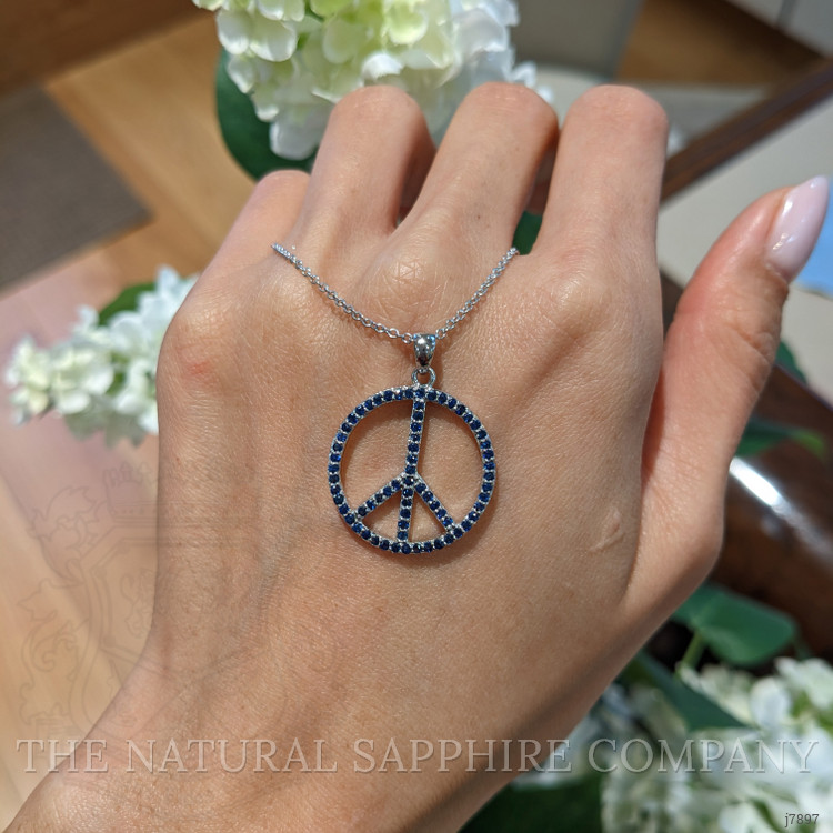 1.70 Ct. Blue Sapphire Accent Stones Pendant, Silver