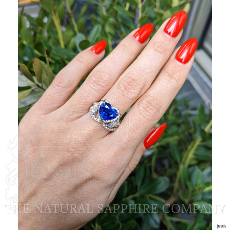 4.90 Ct. Blue Sapphire and Natural Diamond Antique Style Ring, 18K White Gold
