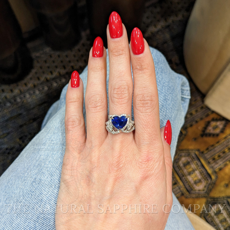 4.90 Ct. Blue Sapphire and Natural Diamond Antique Style Ring, 18K White Gold