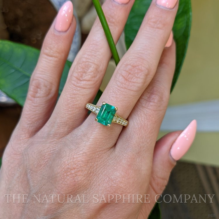 1.43 Ct. Emerald Natural Diamond Pave Ring, 18K Yellow Gold