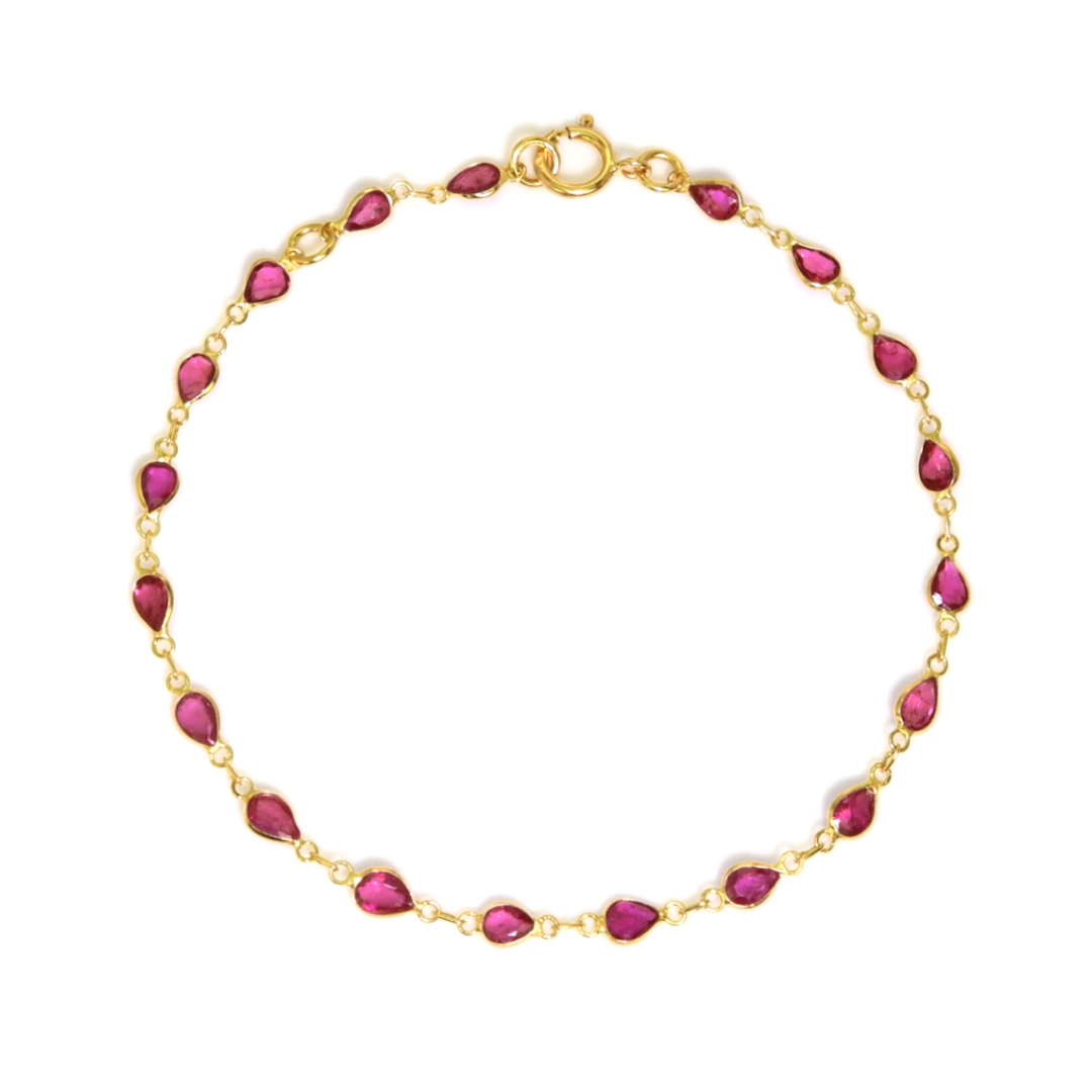 Pinkish Red Ruby Bezel Bracelet - Pear 2.98 Ct. - 18K Yellow Gold