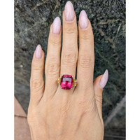 8.05 Ct. Rubellite Tourmaline Sapphire Antique Style Ring, 18K Yellow Gold Life Style