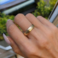 18K White Gold Men's Plain Band Life Style