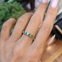 18K White Gold Emerald and Diamond Modern Wedding Band Image