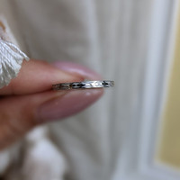 18K White Gold Antique Style Plain Band Life Style