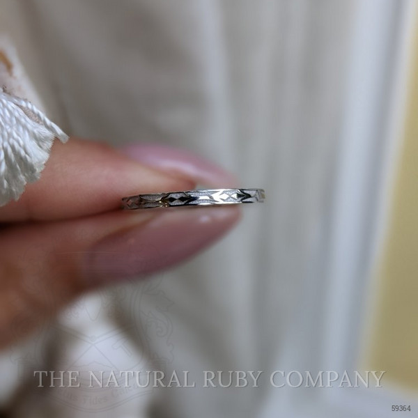 18K White Gold Antique Style Plain Band