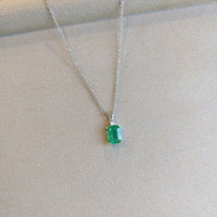 18K Yellow Gold Accent Stones Pendant Setting Life Style