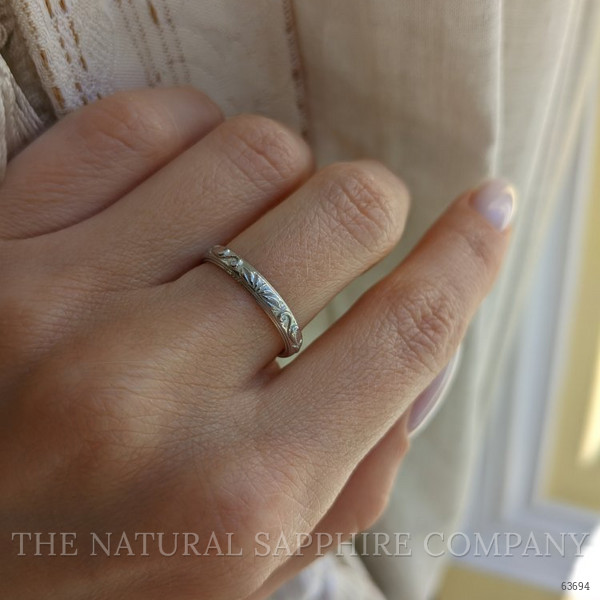 18K Yellow Gold Antique Style Plain Band