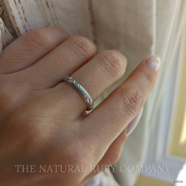 14K White Gold Antique Style Plain Band