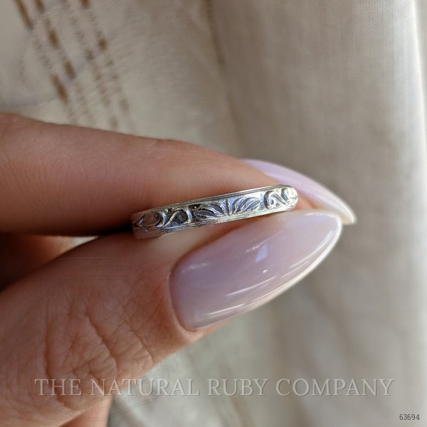 14K White Gold Antique Style Plain Band