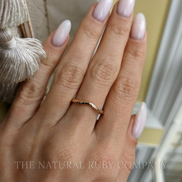 14K White Gold Curved Plain Band