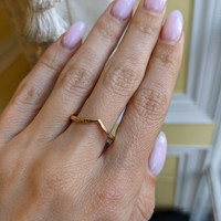 18K White Gold Curved Plain Band Life Style