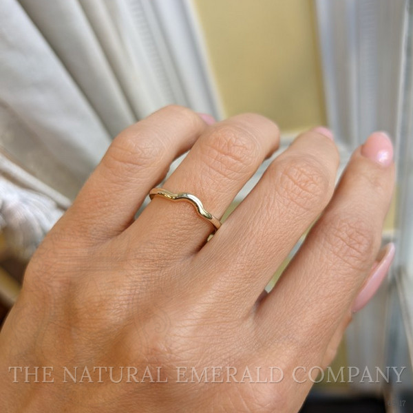 14K Yellow Gold Curved Plain Band
