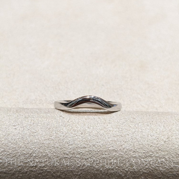 14K Yellow Gold Curved Plain Band