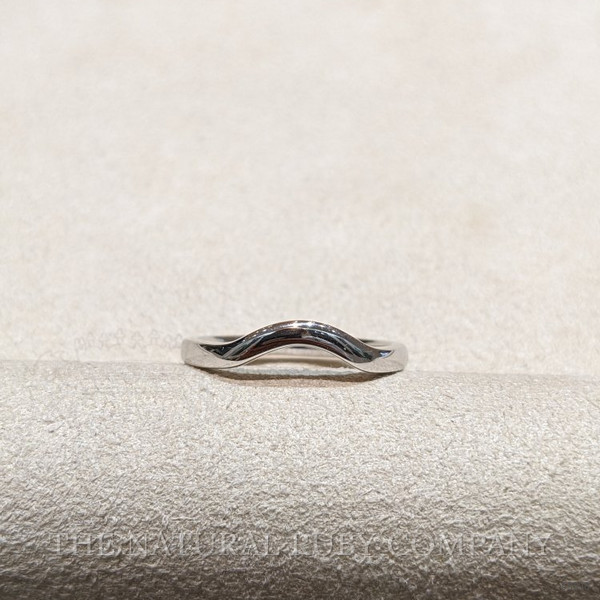 14K White Gold Curved Plain Band