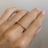 18K White Gold Antique Style Plain Band Life Style