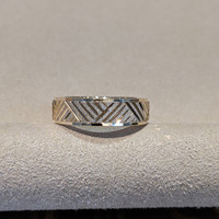 18K White Gold Men's Plain Band Life Style