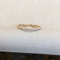 18K White Gold Antique Style Plain Band Life Style