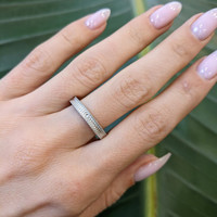 18K White Gold Antique Style Plain Band Life Style