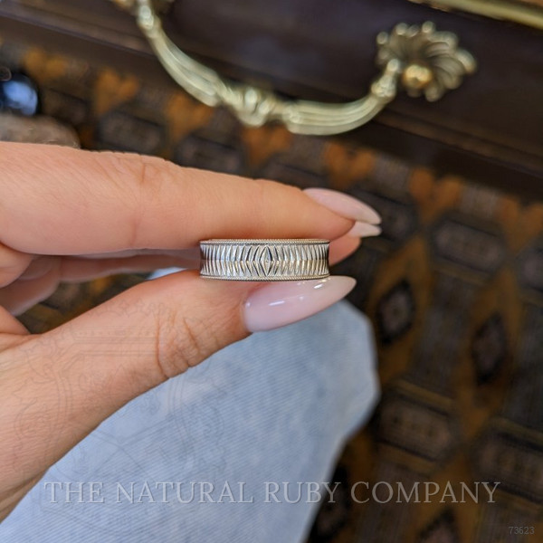 14K White Gold Antique Style Plain Band