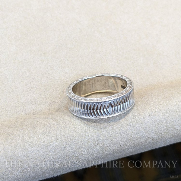 18K Yellow Gold Antique Style Plain Band