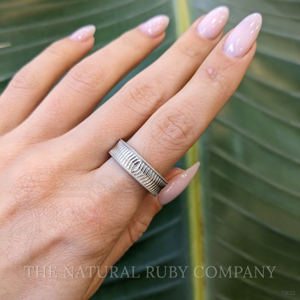 14K White Gold Antique Style Plain Band