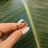 18K White Gold Men's Plain Band Life Style