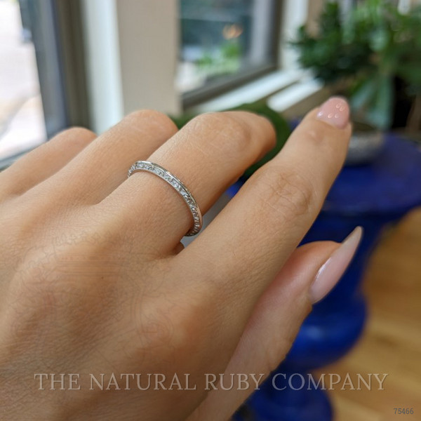 18K White Gold Antique Style Plain Band