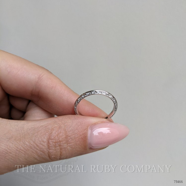 18K White Gold Antique Style Plain Band