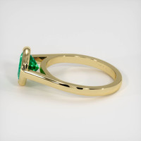 1.47 Ct. Emerald Ring, 18K Yellow Gold 4