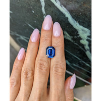 7.98 Ct. Blue Sapphire from Ceylon (Sri Lanka) Life Style