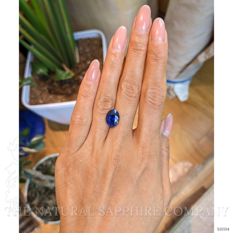5.67 Ct. Blue Sapphire from Ceylon (Sri Lanka)