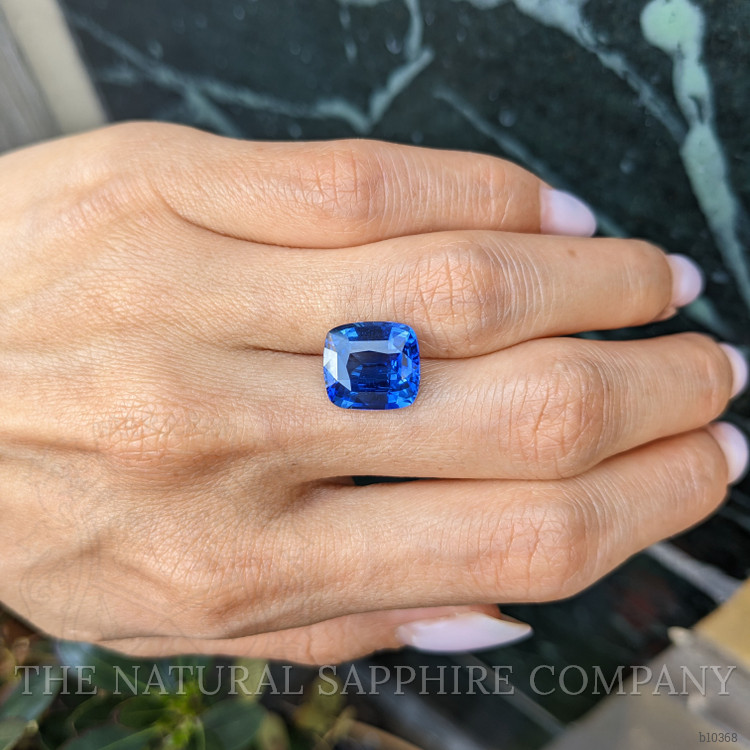 7.62 Ct. Blue Sapphire from Ceylon (Sri Lanka)