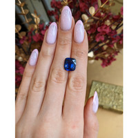 7.62 Ct. Blue Sapphire from Ceylon (Sri Lanka) Life Style