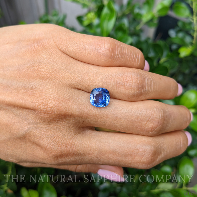 4.02 Ct. Blue Sapphire from Ceylon (Sri Lanka)