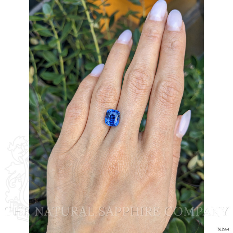 4.35 Ct. Blue Sapphire from Ceylon (Sri Lanka)