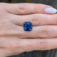 7.12 Ct. Sapphire from Madagascar Life Style