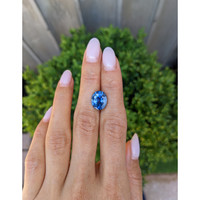 5.15 Ct. Blue Sapphire from Ceylon (Sri Lanka) Life Style