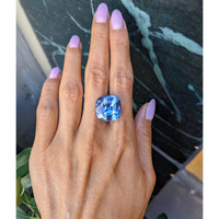 24.60 Ct. Blue Sapphire from Ceylon (Sri Lanka) Life Style