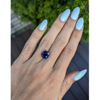5.69 Ct. Blue Sapphire from Ceylon (Sri Lanka) Life Style
