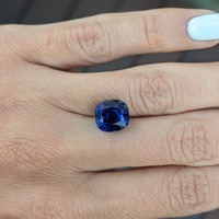 5.69 Ct. Blue Sapphire from Ceylon (Sri Lanka) Life Style