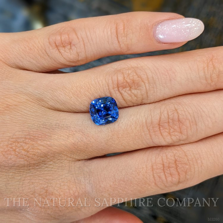 4.07 Ct. Blue Sapphire from Ceylon (Sri Lanka)