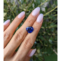 6.00 Ct. Blue Sapphire from Ceylon (Sri Lanka) Life Style