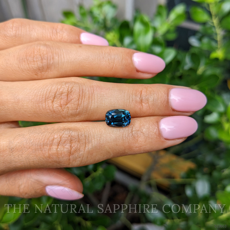 4.05 Ct. Greenish Blue Sapphire from Ceylon (Sri Lanka)
