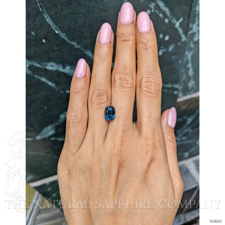 4.05 Ct. Greenish Blue Sapphire from Ceylon (Sri Lanka)