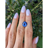 5.05 Ct. Blue Sapphire from Ceylon (Sri Lanka) Life Style