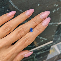 0.91 Ct. Blue Sapphire from Ceylon (Sri Lanka) Life Style
