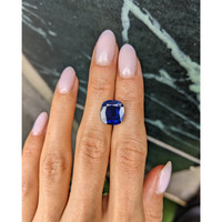 6.08 Ct. Blue Sapphire from Ceylon (Sri Lanka) Life Style