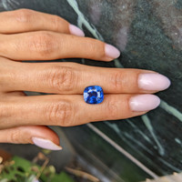 5.51 Ct. Blue Sapphire from Ceylon (Sri Lanka) Life Style