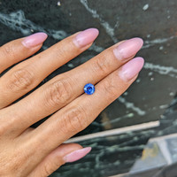 1.03 Ct. Blue Sapphire from Ceylon (Sri Lanka) Life Style